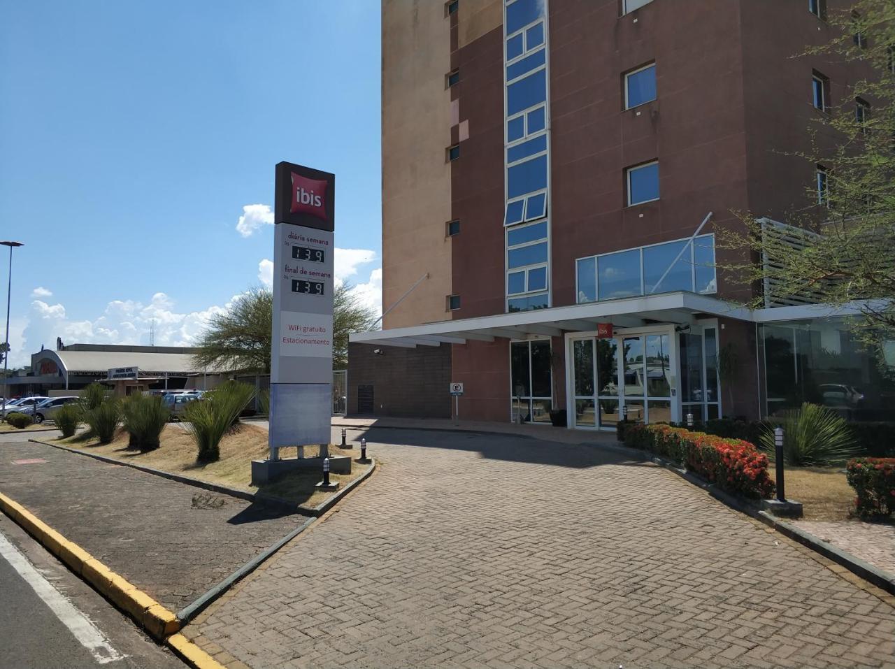 Hotel Ibis リンス エクステリア 写真